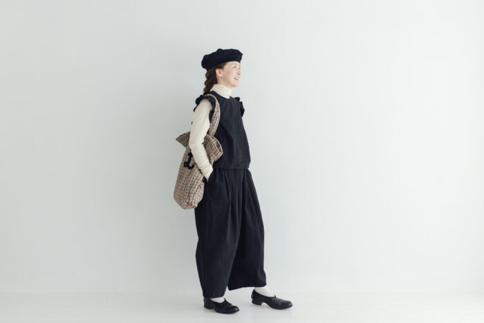 予約 R245 CAMILLE FRILLY GILET noir 9月末〜10月初 5