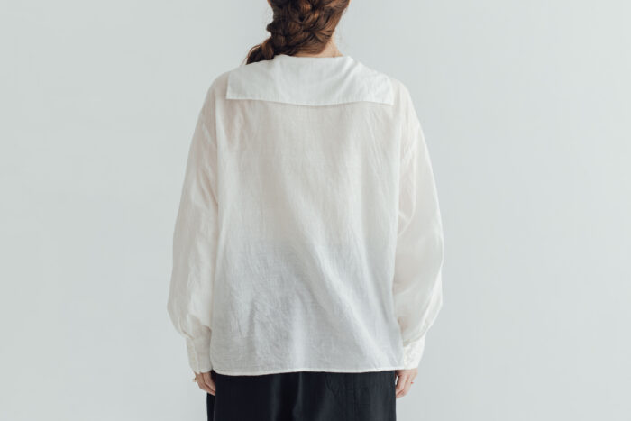 予約 R239 MANY BUTTONS BLOUSE white 9月中〜9月末 3