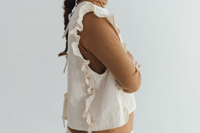 予約 R245 CAMILLE FRILLY GILET ecru 9月末〜10月初 4