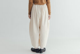 予約 R244 CAMILLE TUCK PANTS ecru  9月末〜10月初 3