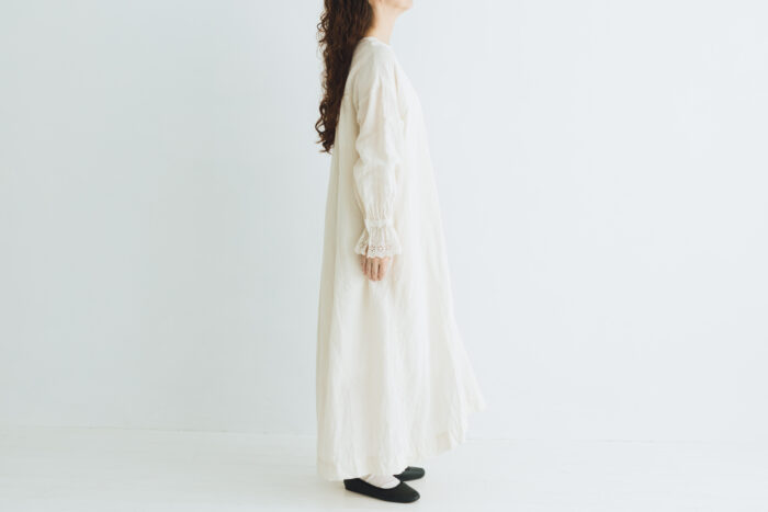 予約 G1022 ANTIQUE LACE SLEEVE ATELIER ONE PIECE royal white 2月初〜2月中 2