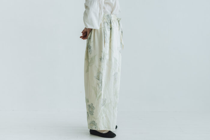 予約 G1041 ANTIQUE FLOWER PRINT WIDE PANTS fade black flower 3月中〜3月末 2