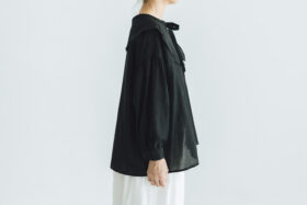 予約 R300 SHEER HAORI BLOUSE noir 4月末〜5月初 2