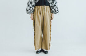 予約 G1025 VIVIENNE PANTS mat beige 2月中〜2月末 1