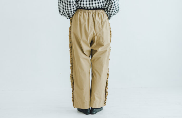 予約 G1025 VIVIENNE PANTS mat beige 2月中〜2月末 3