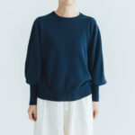 予約 G1034 GATHER SLEEVE KNIT PULL OVER navy 2月末〜3月初