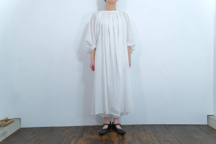 No.7518 GARMENT DYE LAWN SMOCK DRESS  8-10月 1