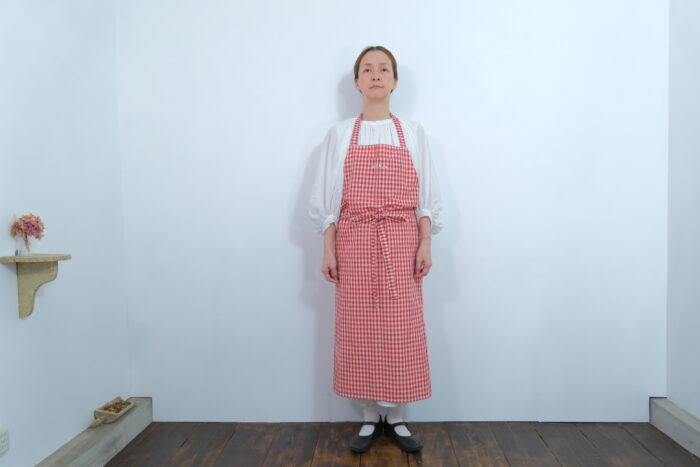 No.7613 G.C APRON 8-10月 1