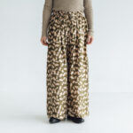 BN 2563 Embroidery Tuck Pants olive